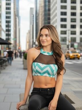 NWT Women's Zig Zag Choker Halter Sheer Insert Crop Top